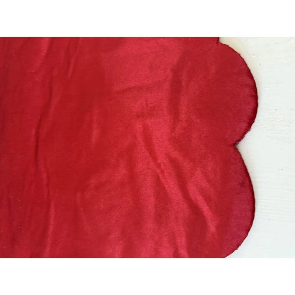 ✿ Vintage Beaded Christmas Table Runner Red Poinsettia Flowers Holiday Decor